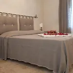 Rinidia - Celso Cittadini Grande Apartment